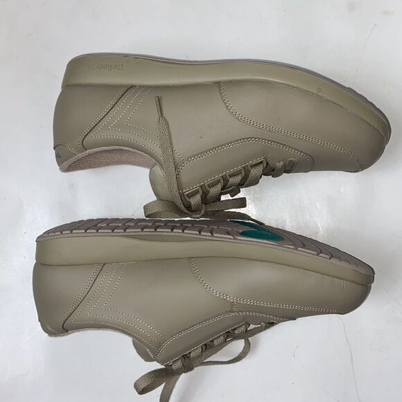 Hush Puppies The Body Leather Upper Shoe Women Shoes Size 9.5EW - Picture 9 of 11